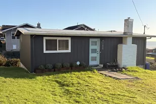 1906 NE 69th St, Lincoln City, OR 97367 - Photo 1