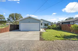 540 E Newport Ave, Hermiston, OR 97838 - Photo 1