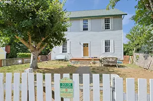 1048 Elrod Ave, Coos Bay, OR 97420 - Photo 1