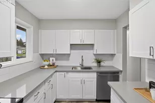 16601 SE Taylor St, Portland, OR 97233 - Photo 7