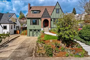 3235 NE Klickitat St, Portland, OR 97212 - Photo 1