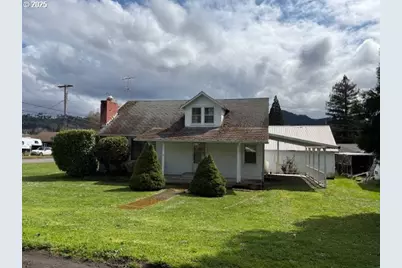 184 E Third Ave, Sutherlin, OR 97479 - Photo 1