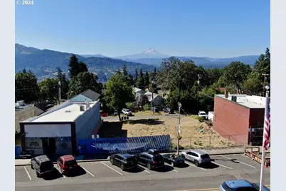 121 E Jewett Blvd, White Salmon, WA 98672 - Photo 1