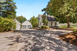 14629 NE Halsey St, Portland, OR 97230 - Photo 1