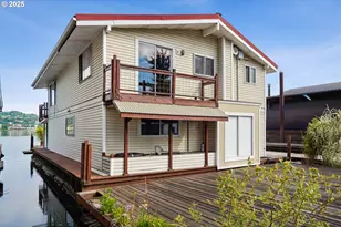 6901 SE Oaks Park Way, Portland, OR 97202 - Photo 1