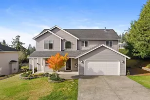 375 McClure Ave, Astoria, OR 97103 - Photo 1