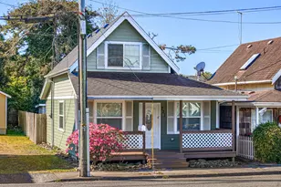 721 12th Ave, Seaside, OR 97138 - Photo 1