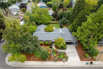 190 NE 37th Ave, Hillsboro, OR 97124 - Photo 1