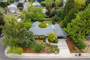 190 NE 37th Ave, Hillsboro, OR 97124 - Photo 1