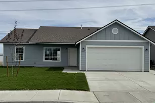 3317 Blue Jay St, Umatilla, OR 97882 - Photo 1