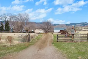 27877 Skinner Ln, Baker City, OR 97814 - Photo 1
