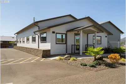 4276 Old Highway 99, Roseburg, OR 97471 - Photo 1