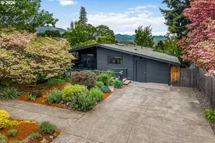 714 Prospect Ave, Hood River, OR 97031 - Photo 1