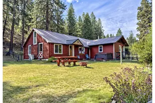 26272 Pine Creek Rd, John Day, OR 97845 - Photo 1