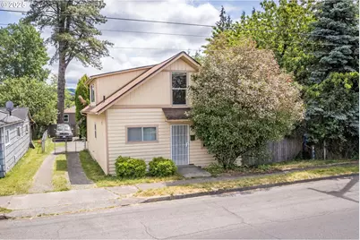 1306 S Pacific Ave, Kelso, WA 98626 - Photo 1