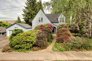 1130 SE 73rd Ave, Portland, OR 97215 - Photo 1