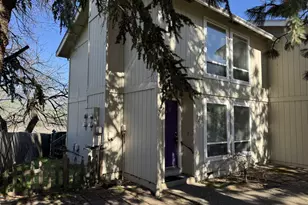 323 Glenn St, Ashland, OR 97520 - Photo 1