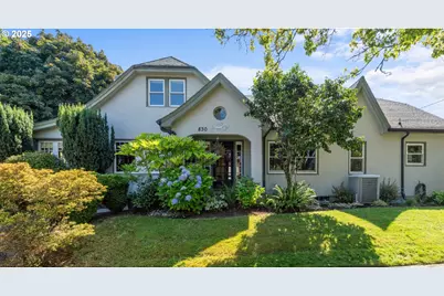 830 NE Cesar E Chavez Blvd, Portland, OR 97232 - Photo 1