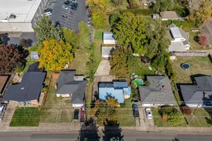 629 NE 19th St, McMinnville, OR 97128 - Photo 1