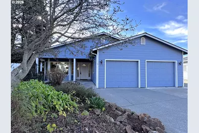 518 Rosichelli Dr, Brookings, OR 97415 - Photo 1