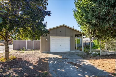 805 Deal St, Junction City, OR 97448 - Photo 1