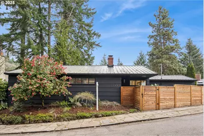 2995 SW Champlain Dr, Portland, OR 97205 - Photo 1