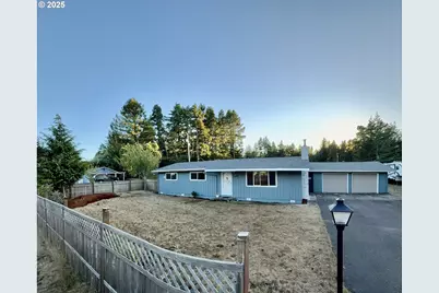 1005 N 8th St, Lakeside, OR 97449 - Photo 1