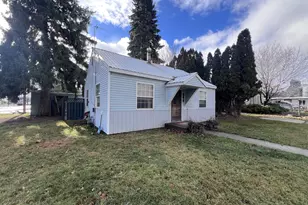 600 Baltimore St, Elgin, OR 97827 - Photo 1