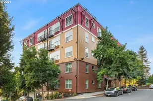 8712 N Decatur St N, Portland, OR 97203 - Photo 1