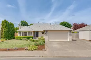 651 SW Westview Dr, McMinnville, OR 97128 - Photo 1