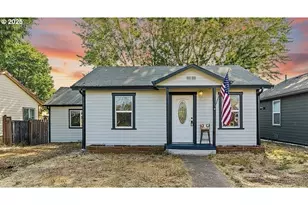 954 Elm St, Junction City, OR 97448 - Photo 1