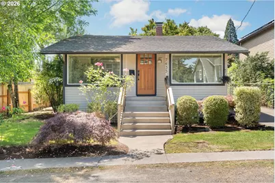 7435 SW 31st Ave, Portland, OR 97219 - Photo 1