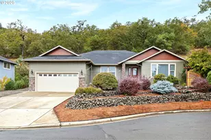 1744 NE Shale Ct, Roseburg, OR 97470 - Photo 1