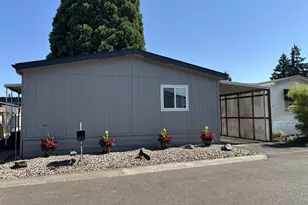 835 SE 1st Ave, Canby, OR 97013 - Photo 1