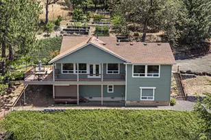 9860 S Bank Dr, Roseburg, OR 97470 - Photo 1
