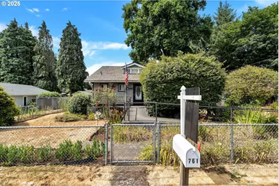 761 SE Polk St, Camas, WA 98607 - Photo 1