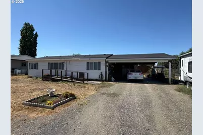 220 SE Eighth St, Irrigon, OR 97844 - Photo 1