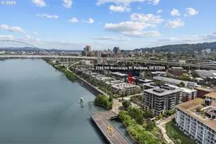 1746 NW Riverscape St, Portland, OR 97209 - Photo 1