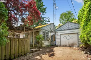 4575 SW Dogwood Ln, Portland, OR 97225 - Photo 1