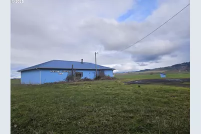 33275 Bond Butte Dr, Harrisburg, OR 97446 - Photo 1