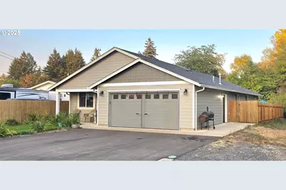1651 13th Ave, Sweet Home, OR 97386 - Photo 1