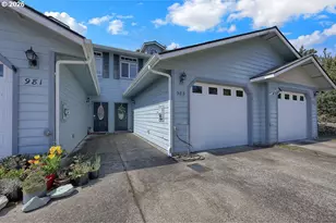 983 Jasper Ln, Florence, OR 97439 - Photo 1