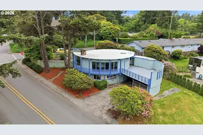1010 Hemlock Ave, Coos Bay, OR 97420 - Photo 1