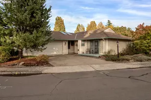 15720 SW Highland Ct, Tigard, OR 97224 - Photo 1