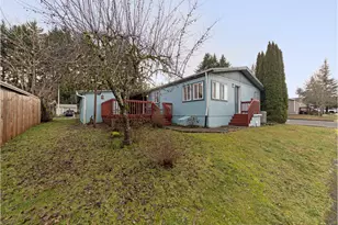 32025 NW Meadow Dr, North Plains, OR 97133 - Photo 1