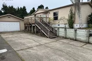 702 Skookum Dr, Florence, OR 97439 - Photo 1