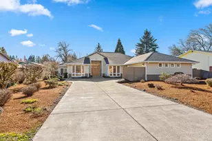 407 NW 114th St, Vancouver, WA 98685 - Photo 1