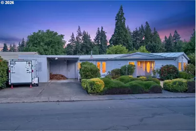 21986 Laurel Ave, Aurora, OR 97002 - Photo 1