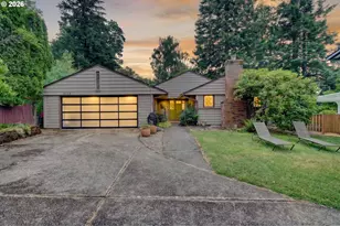 4654 SW Flower Pl, Portland, OR 97221 - Photo 1