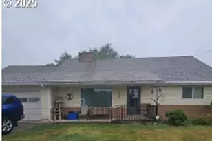 1910 Hardcastle Ave, Woodburn, OR 97071 - Photo 1